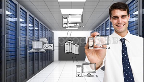 数据桥梁的守护者 解读“微笑的商人手持标志物”的行业内涵